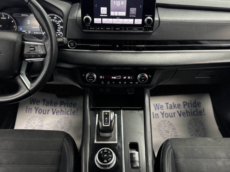 2023 Mitsubishi Outlander SE Special Edition