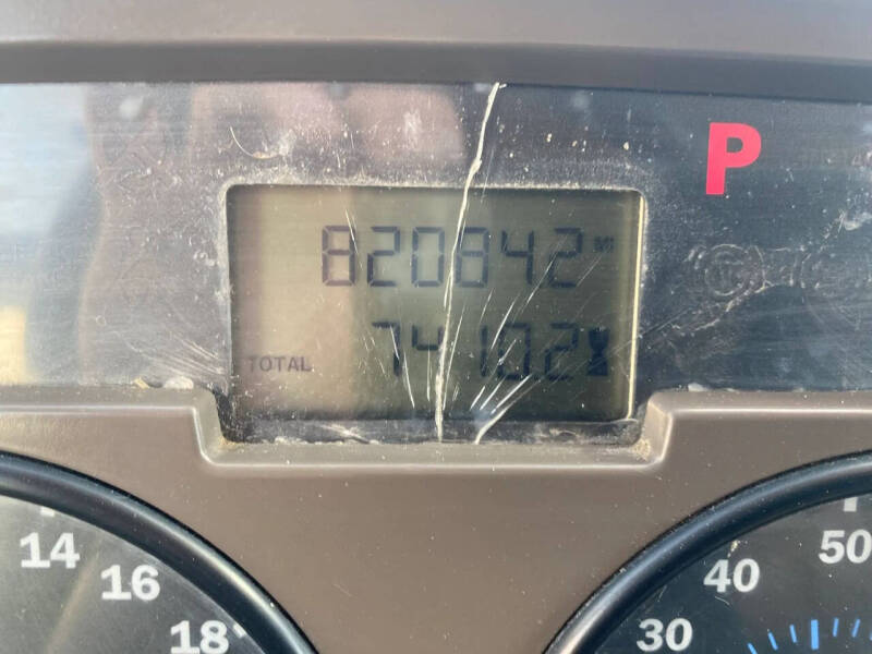 2006 Mack CV713