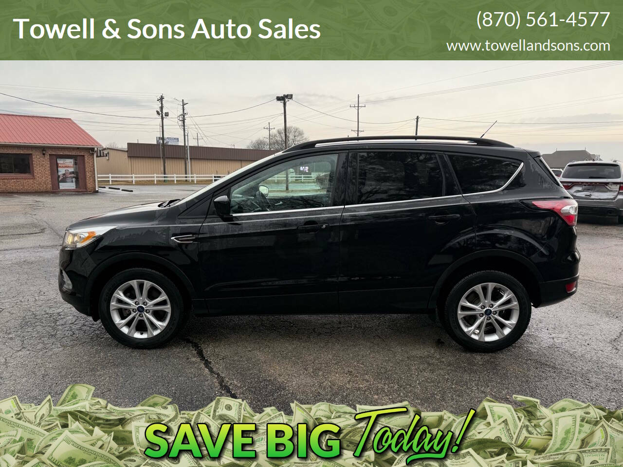 Black 2017 Ford Escape SE AWD SE 4dr SUV 1
