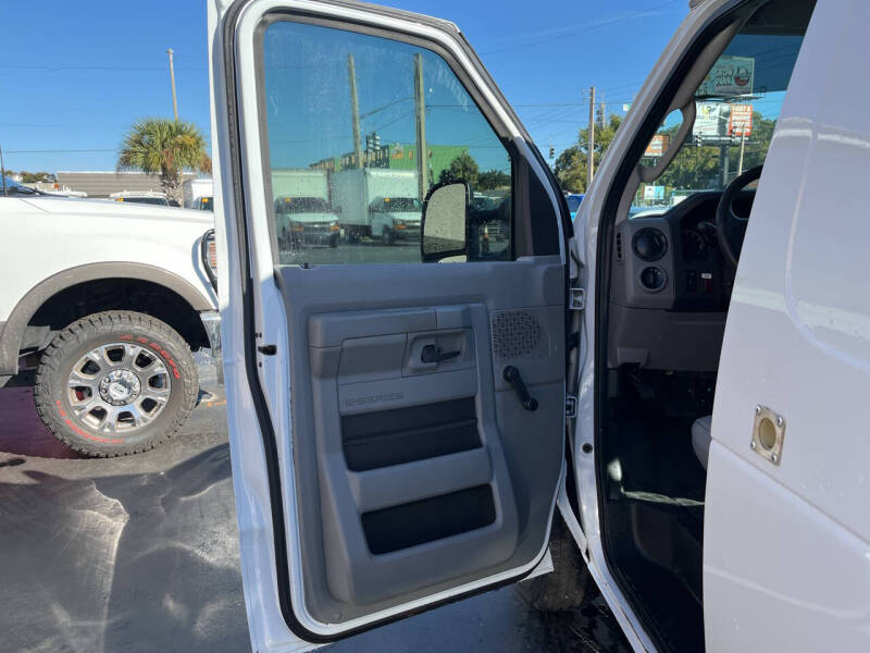 2014 Ford E-Series E-150
