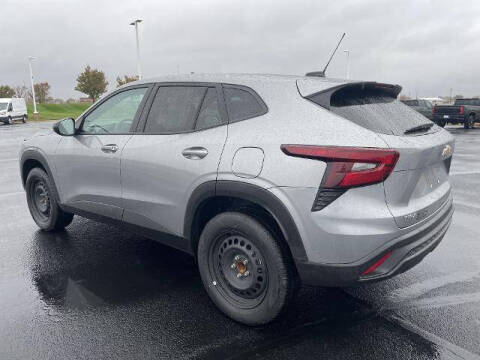 2025 Chevrolet Trax LS