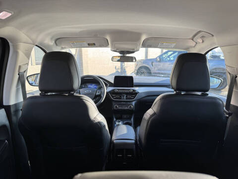 2022 Ford Escape Hybrid SEL