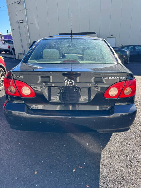 2007 Toyota Corolla CE photo 8