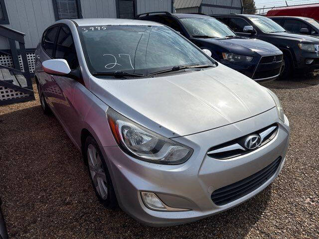 2012 Hyundai Accent SE