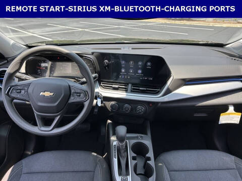 2025 Chevrolet Trax LS