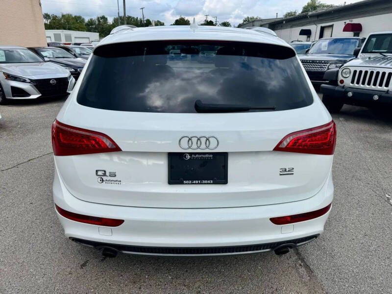 2011 Audi Q5 3.2 quattro Premium Plus