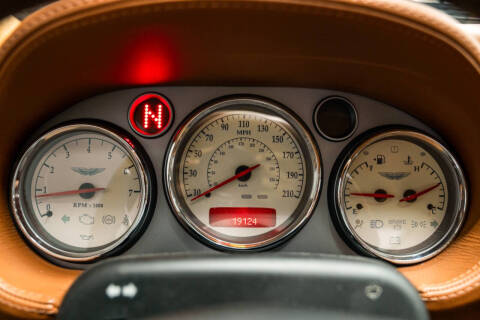 2003 Aston Martin V12 Vanquish