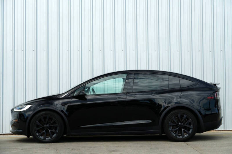 2023 Tesla Model X Standard Range