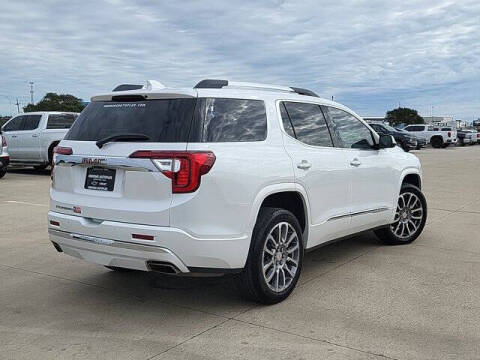 2023 GMC Acadia Denali