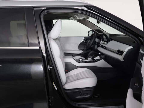 2025 Mitsubishi Outlander SEL Platinum Edition