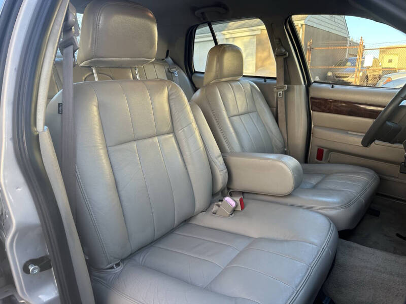 2009 Mercury Grand Marquis LS