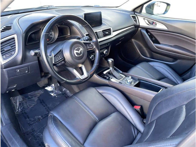 2017 Mazda MAZDA3 Touring 2.5