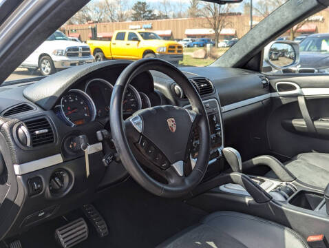 2010 Porsche Cayenne GTS Tiptronic