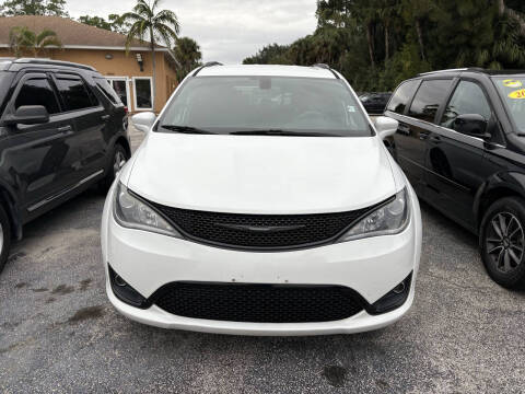 2018 Chrysler Pacifica Touring L