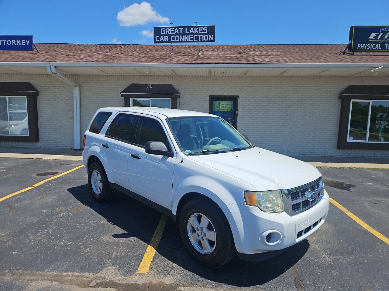 White 2012 Ford Escape XLS XLS 4dr SUV 2
