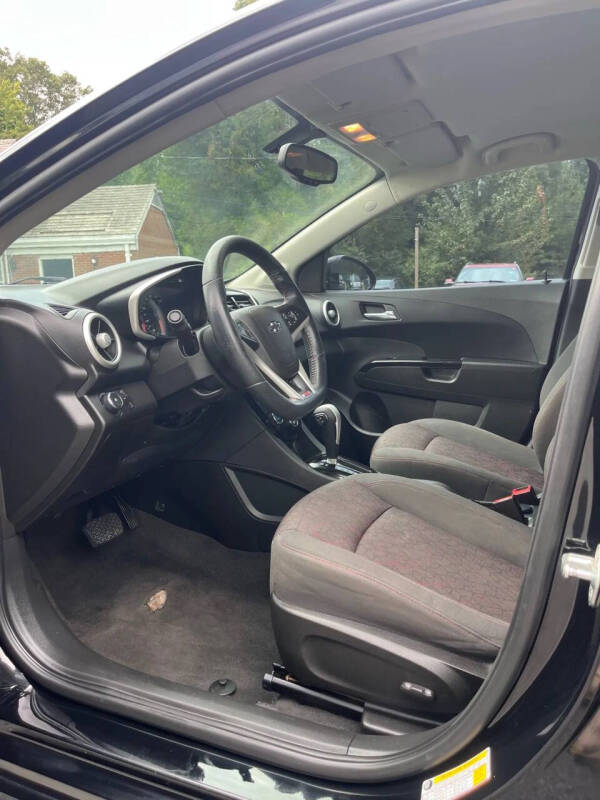 2018 Chevrolet Sonic LT Auto