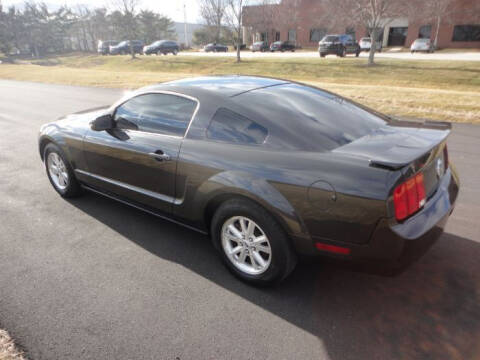 2007 Ford Mustang V6 Deluxe