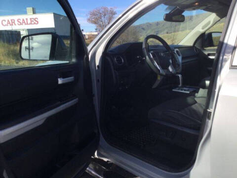 2018 Toyota Tundra SR5