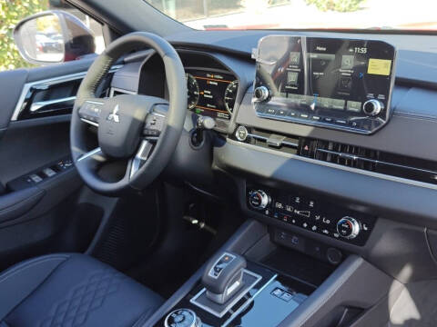 2025 Mitsubishi Outlander PHEV SEL Black Edition