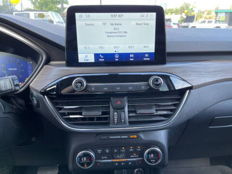 2020 Ford Escape Titanium