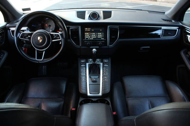 2016 Porsche Macan S