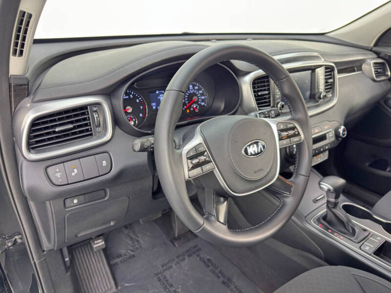 2020 Kia Sorento S V6
