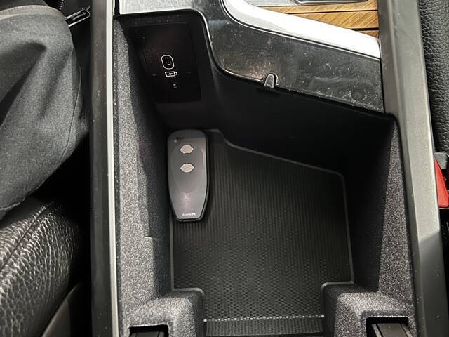 2023 Volvo XC90 B6 Plus Bright Theme 7P