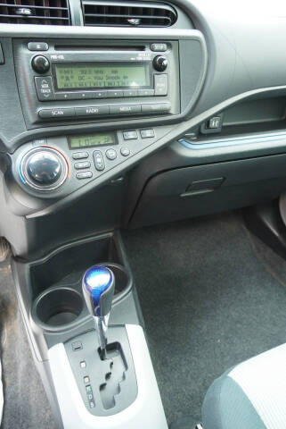 2013 Toyota Prius c Two