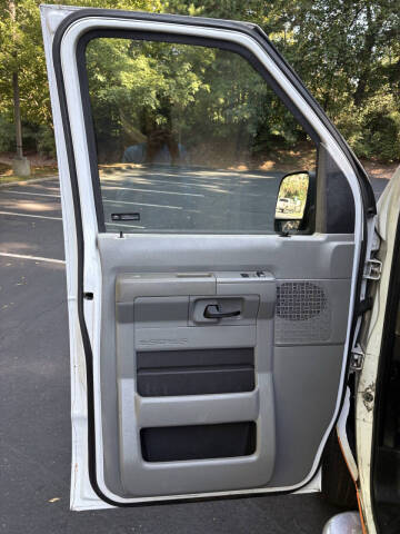 2014 Ford E-Series E-250