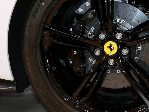 2025 Ferrari 296 GTS