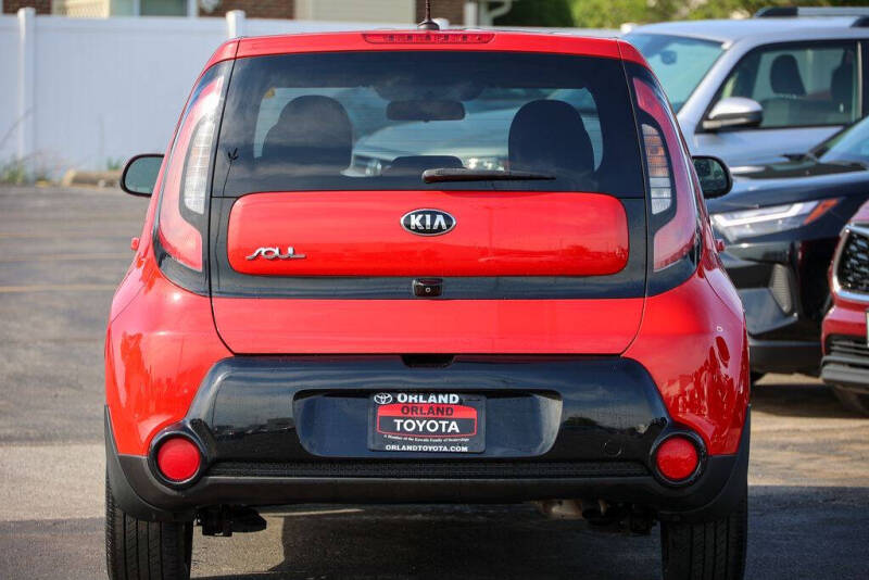 2016 Kia Soul +
