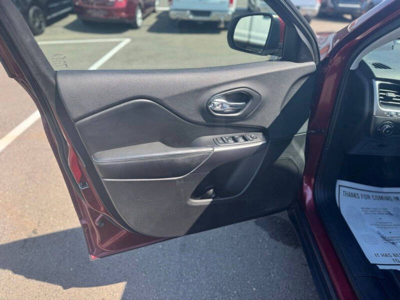 2019 Jeep Cherokee Latitude