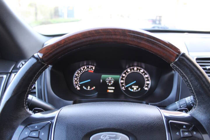 2018 Ford Explorer Platinum