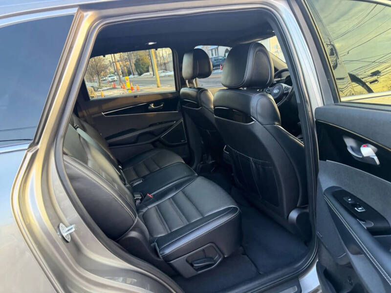 2016 Kia Sorento SX Limited