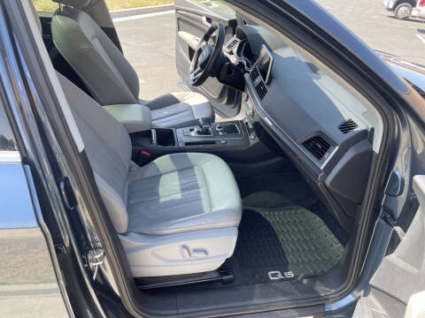 2018 Audi Q5 2.0T quattro Premium Plus