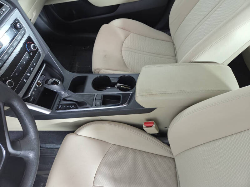 2017 Hyundai Sonata SE