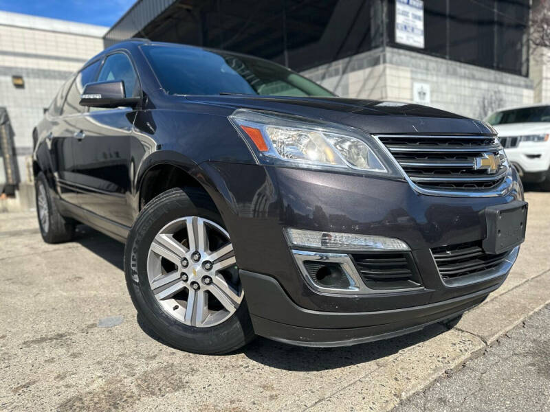 2015 Chevrolet Traverse for sale at Illinois Auto Sales in Paterson NJ