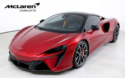 2023 McLaren Artura