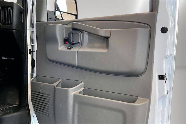 2024 Chevrolet Express 2500
