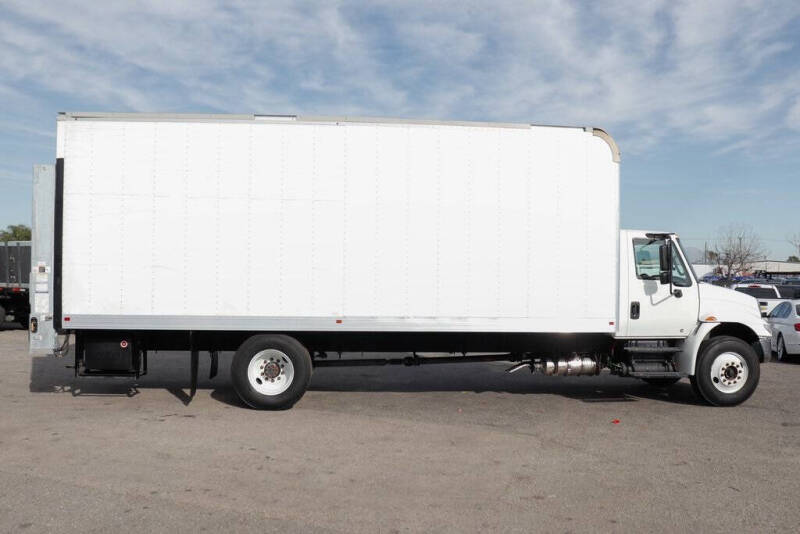 2019 International DuraStar 4300