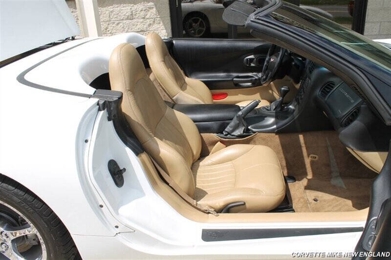 1999 Chevrolet Corvette 25