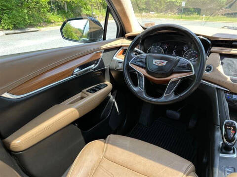 2018 Cadillac XT5 Platinum