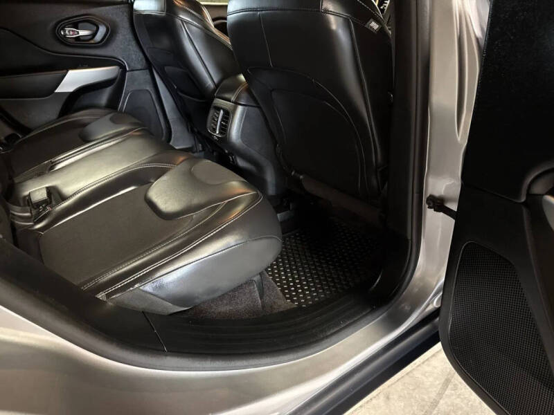 2018 Jeep Cherokee Latitude Plus