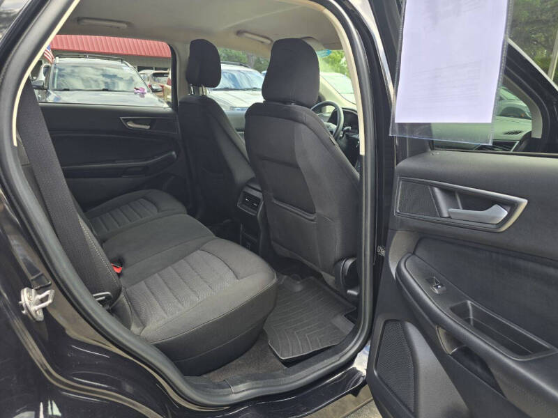 2020 Ford Edge SE
