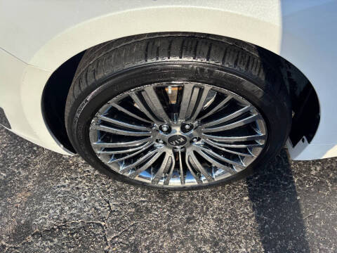 2014 Kia Cadenza Premium