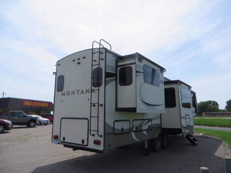 2019 MONTANA 3791RD