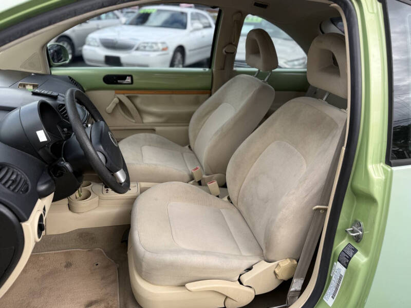 2002 Volkswagen New Beetle GL