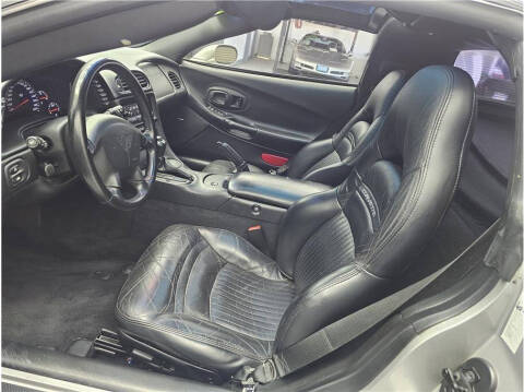 2004 Chevrolet Corvette
