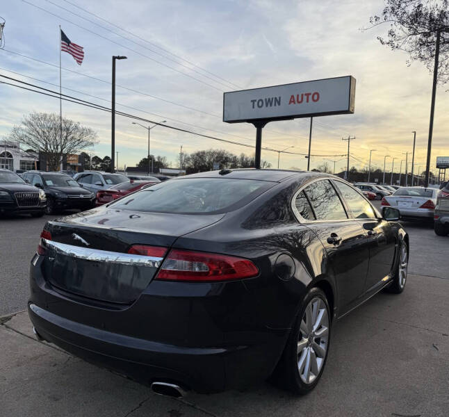 2011 Jaguar XF Premium