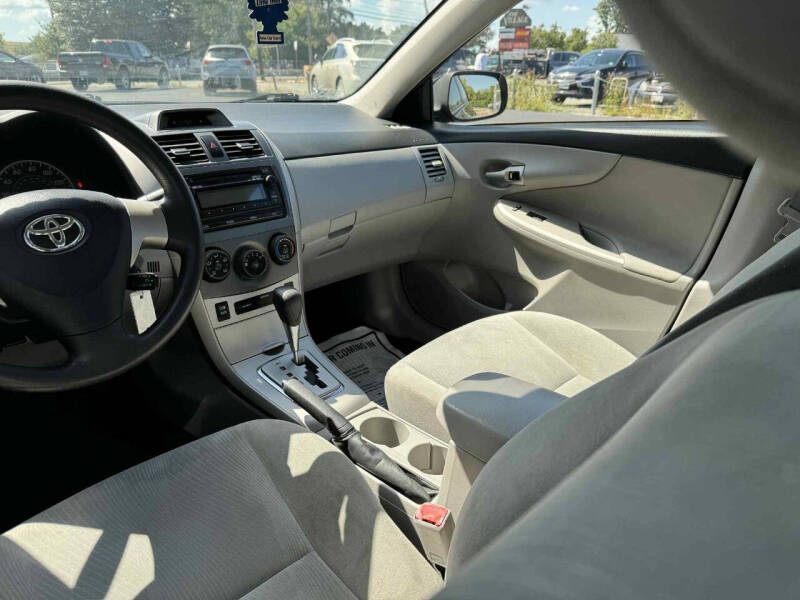 2012 Toyota Corolla LE